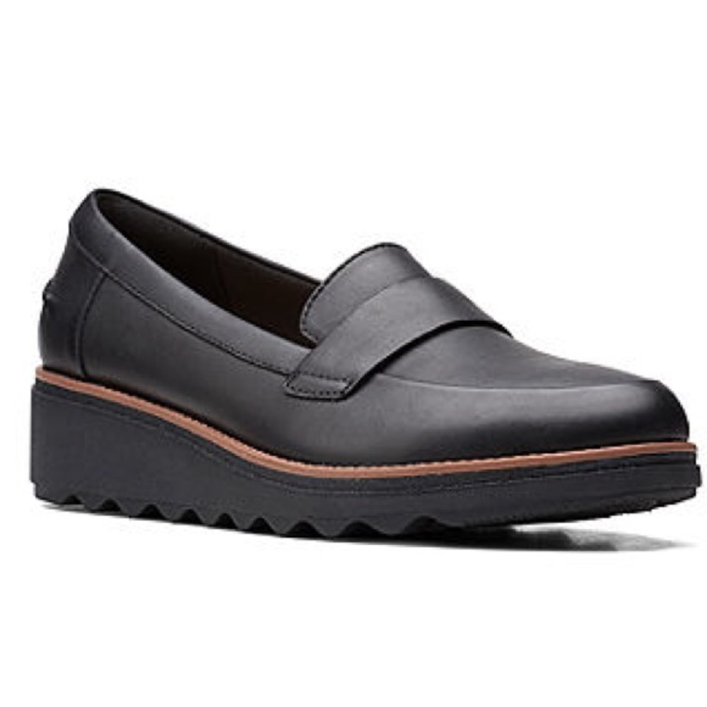 CLARKS Womens black leather Sharon Gracie Slip-On Shoes size 6.5 EUC